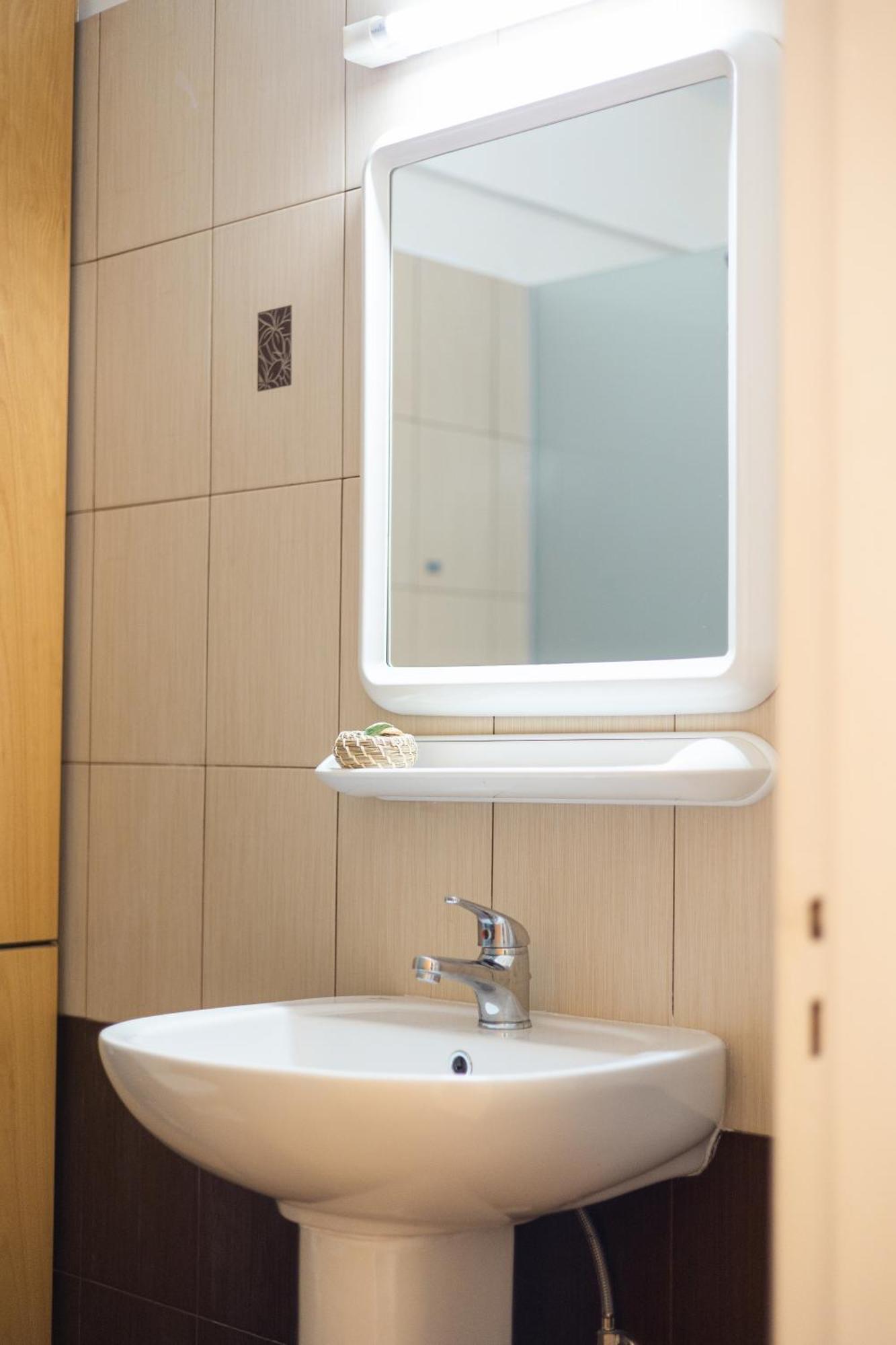 Maestro Iii Apartman